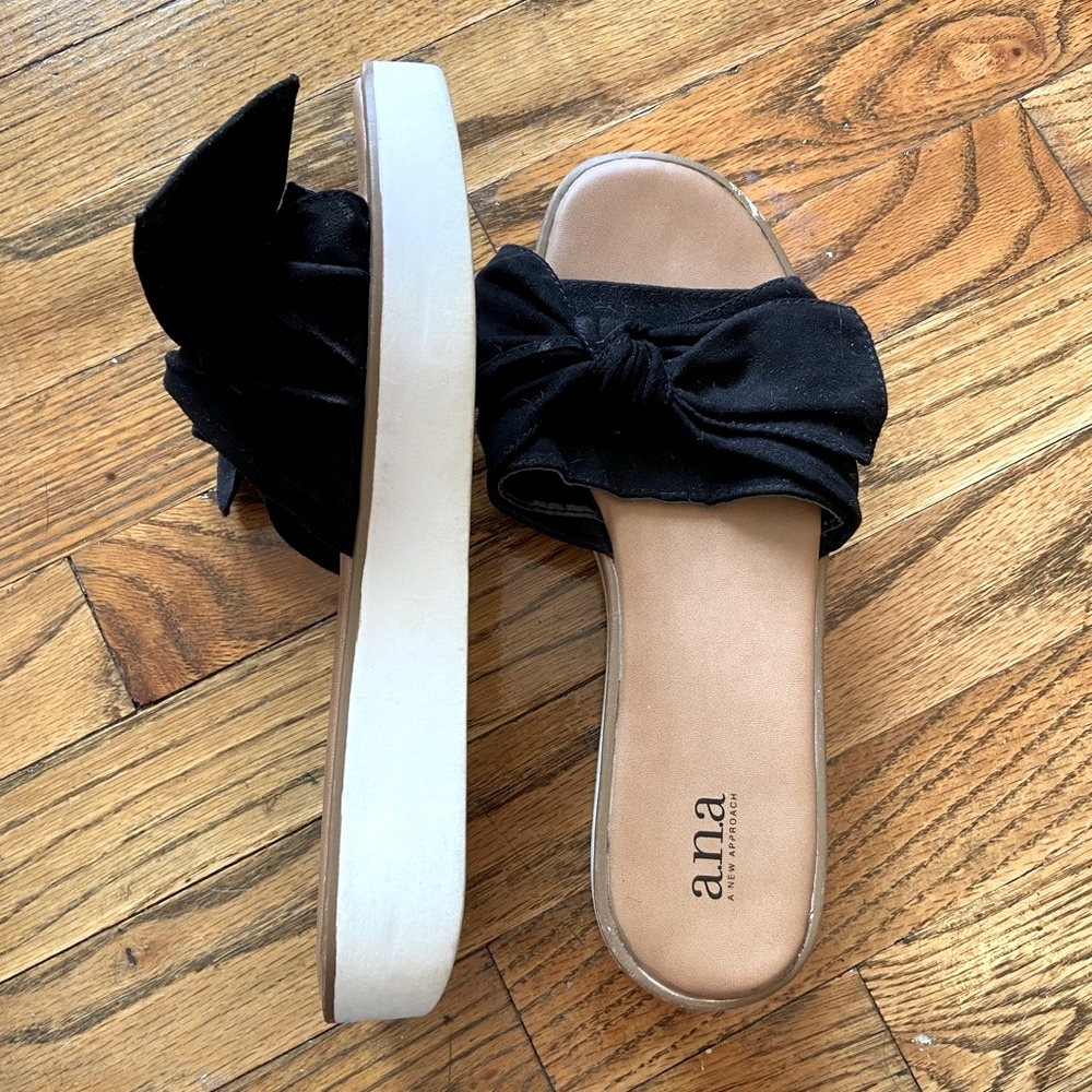 PLATFORM SLIP ON SANDALS BOW
